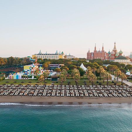 Kremlin Palace Antalya Kültér fotó The beach at the complex