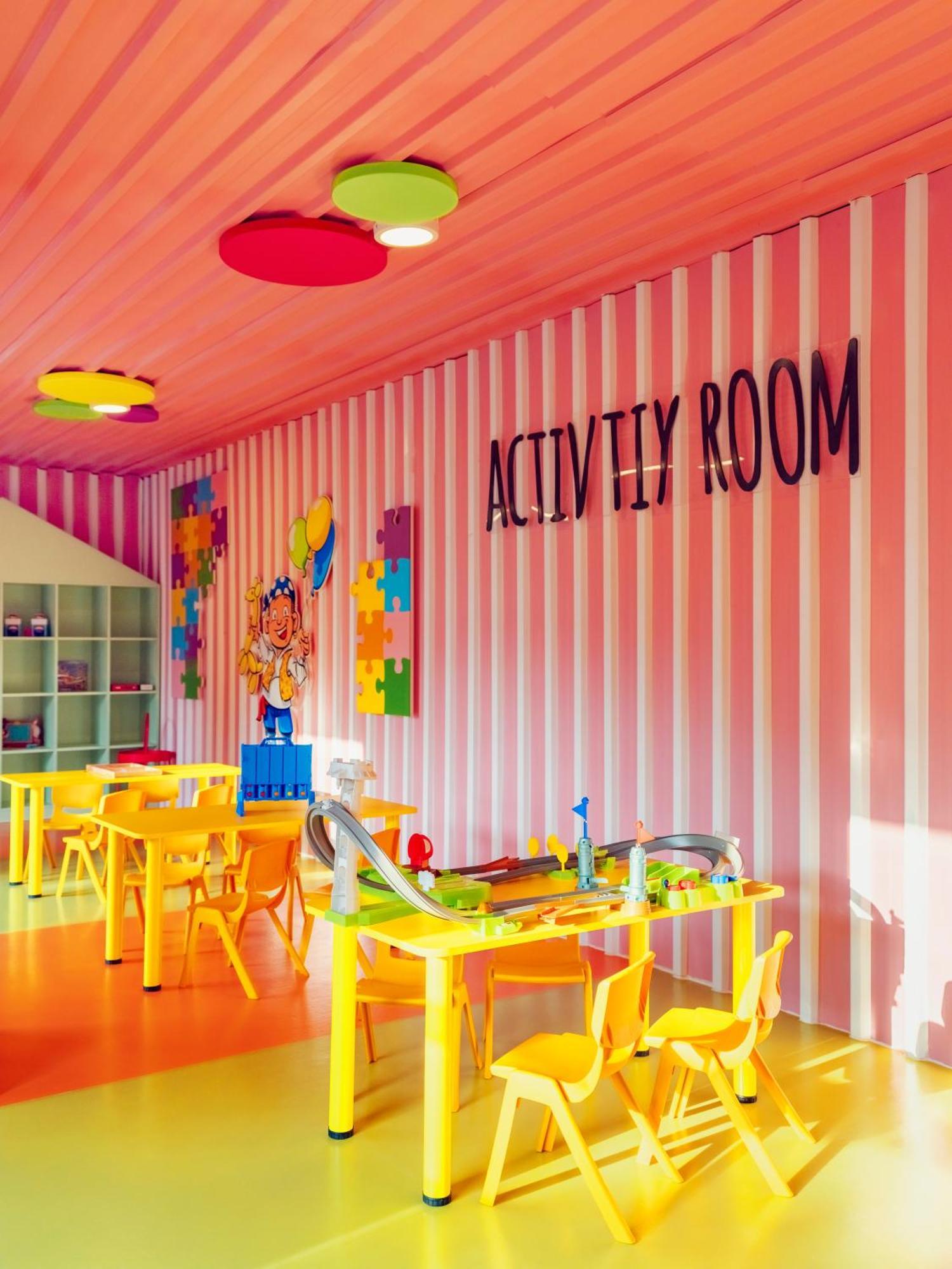 Kremlin Palace Antalya Kültér fotó Activity Room