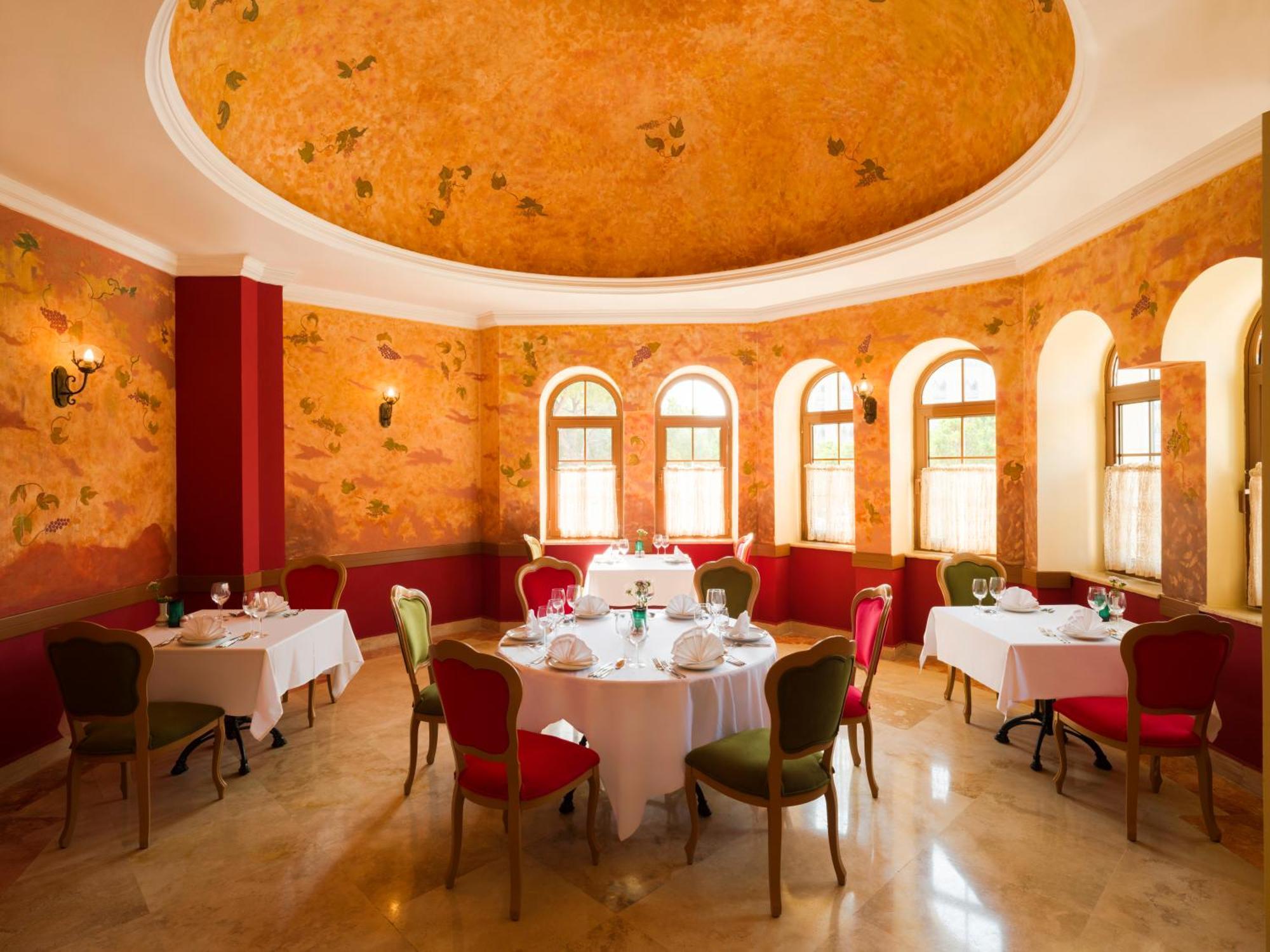 Kremlin Palace Antalya Kültér fotó Restaurant