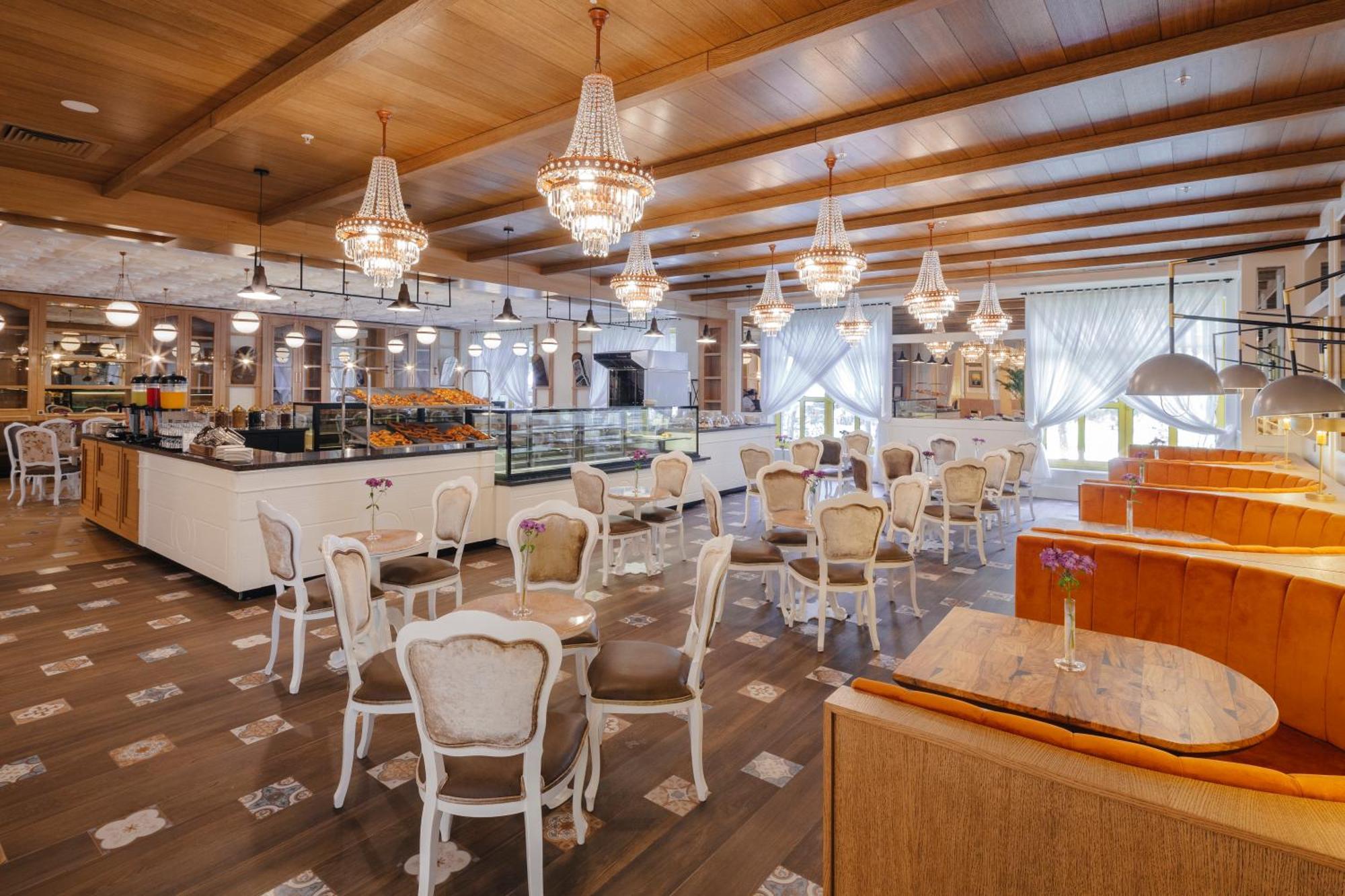 Kremlin Palace Antalya Kültér fotó The interior of the restaurant